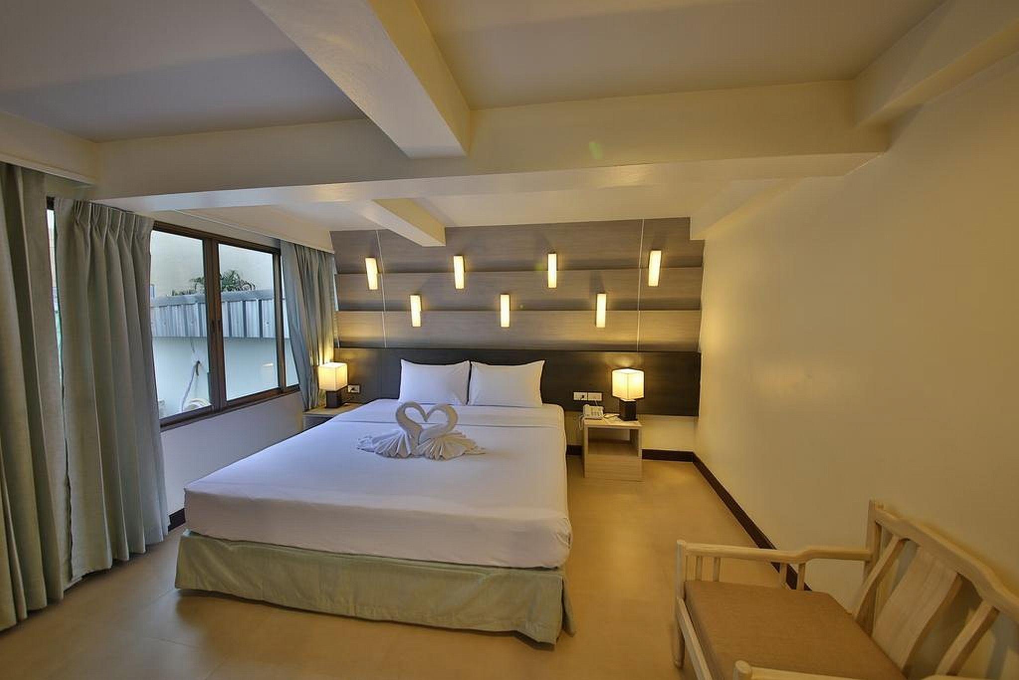 Sunshine Hotel & Residences Pattaya Exterior photo