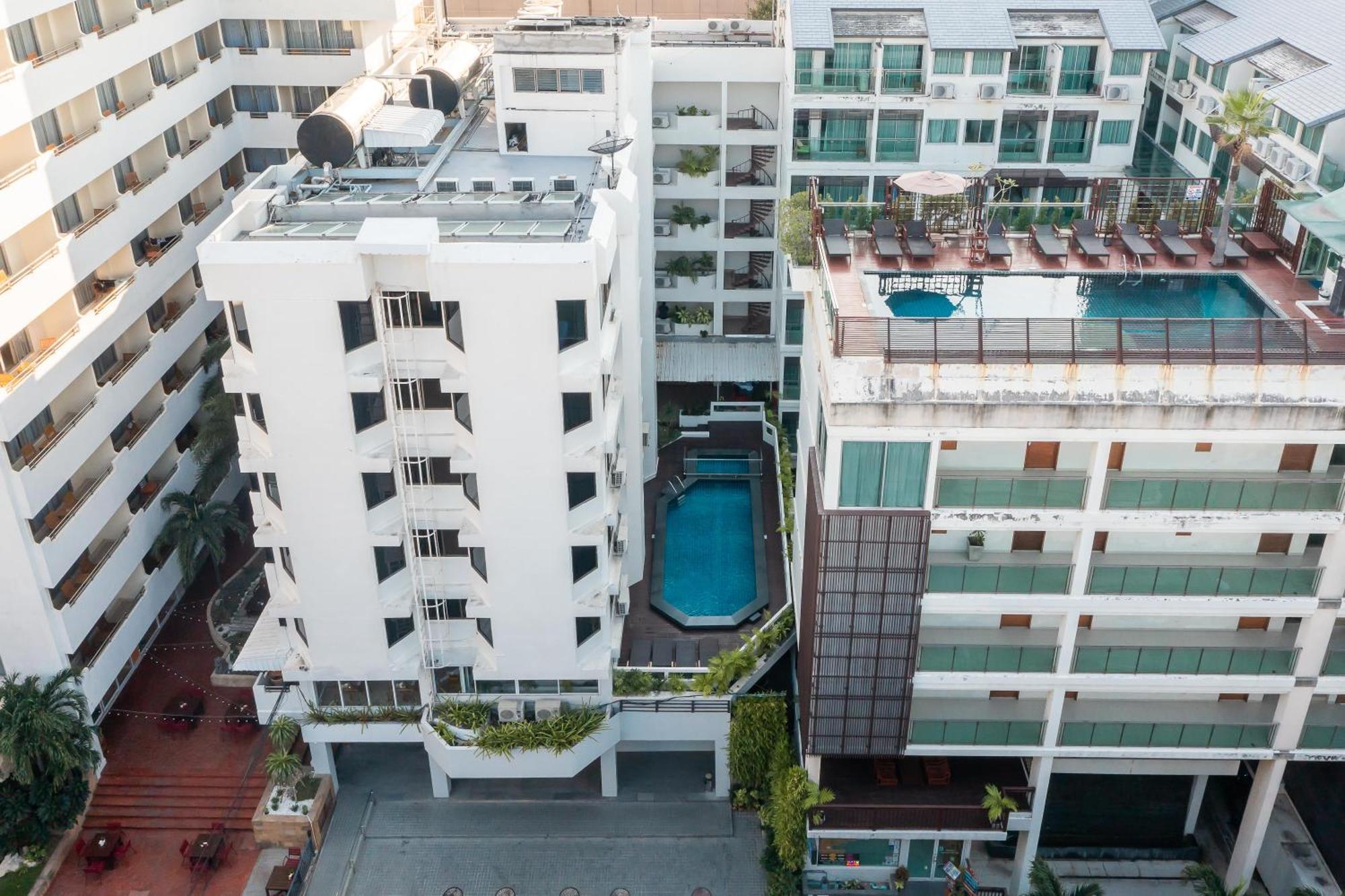 Sunshine Hotel & Residences Pattaya Exterior photo