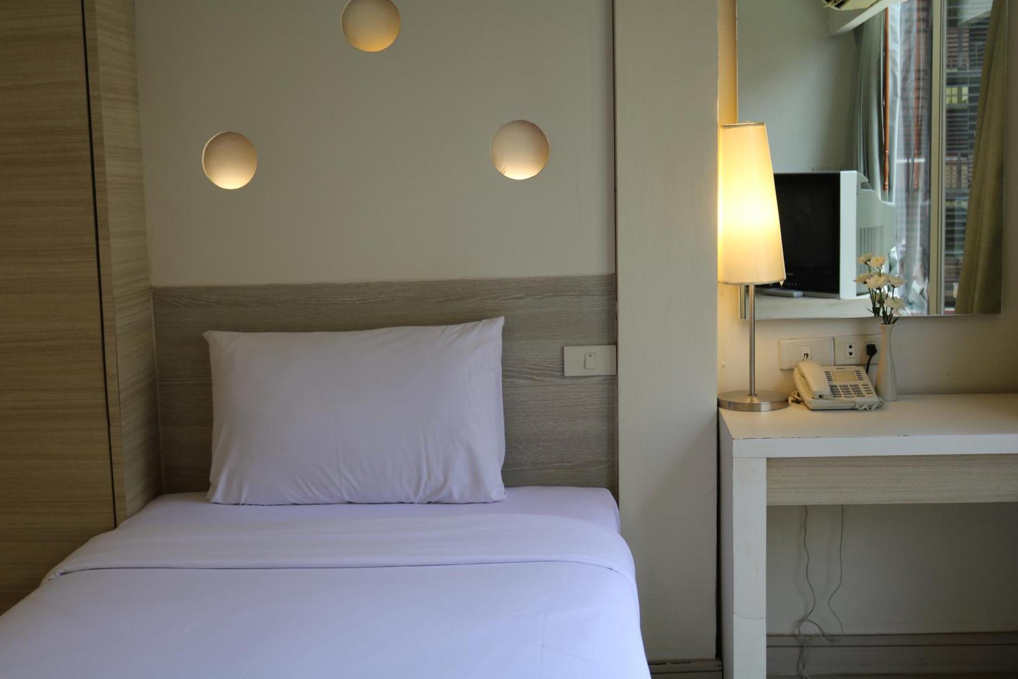 Sunshine Hotel & Residences Pattaya Exterior photo