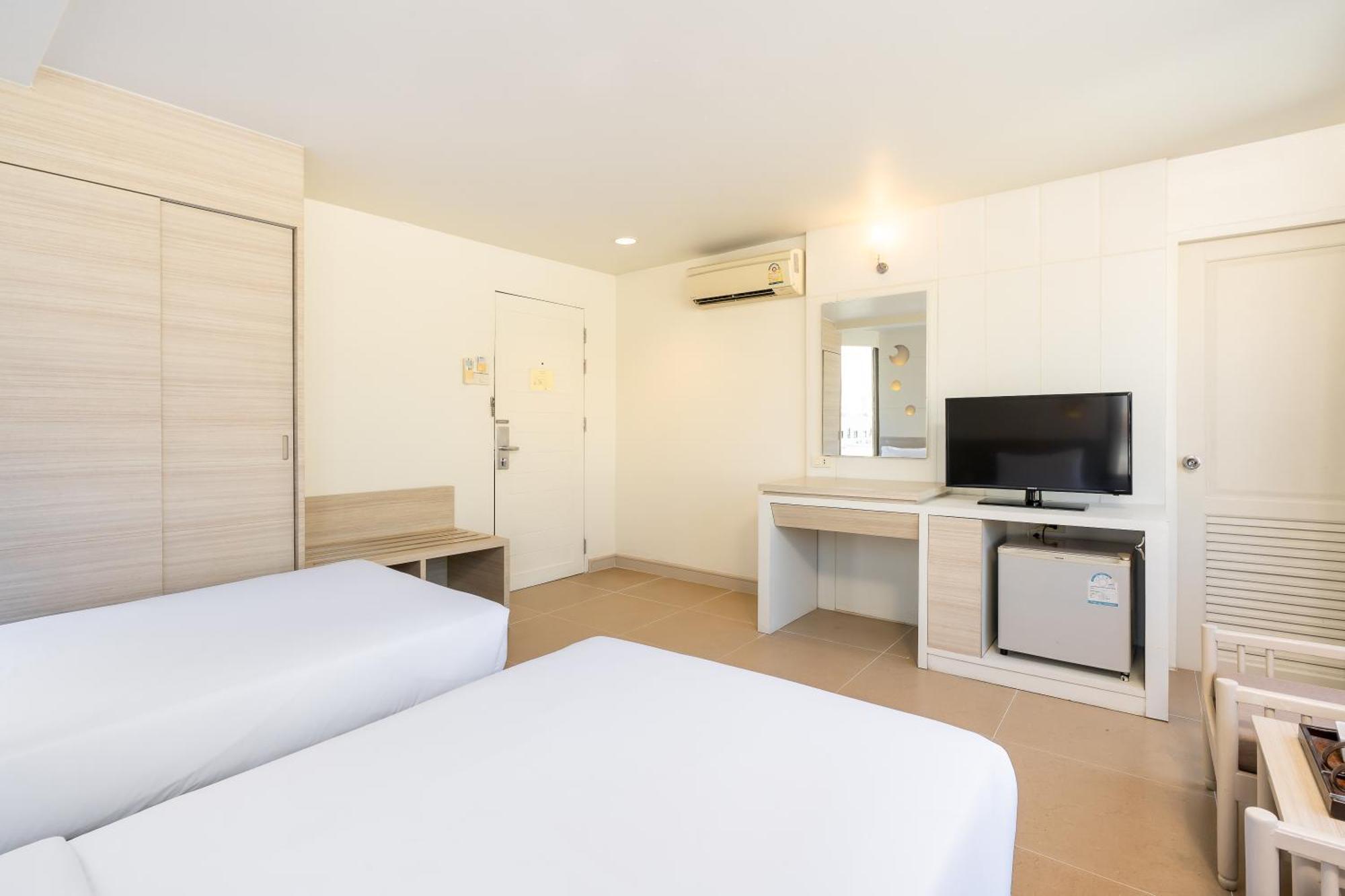 Sunshine Hotel & Residences Pattaya Exterior photo